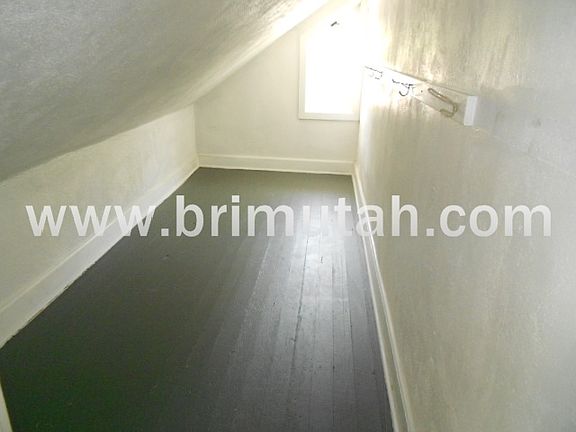 2nd image of 1258 E Emerson Ave APT 3