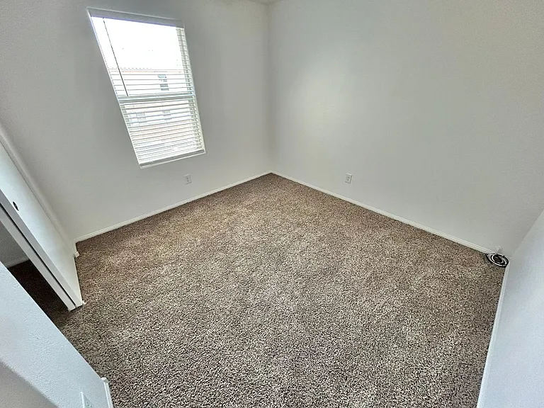 4908 Blue Marlin Ave — Photo 10