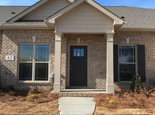 42 Cypress Point Dr, Huntsville, AL 35824