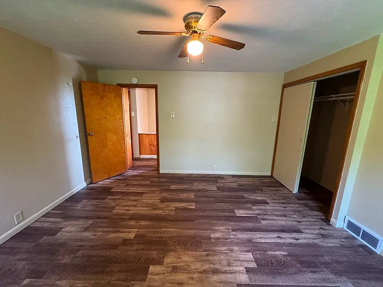 1701 Broadway St Hannibal — Photo 14