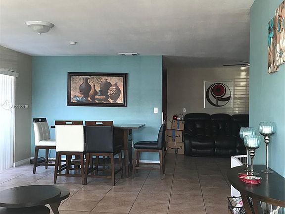 5th image of 725 NW 133rd Ave
