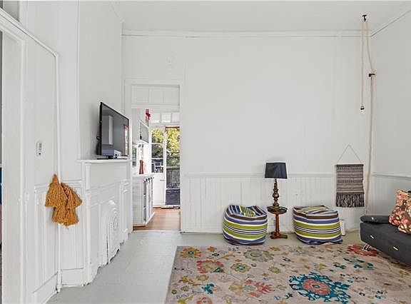 3rd image of 1033 N Derbigny St #1033