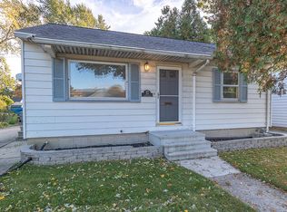 319 W Martin Ln, Milwaukee, WI 53207