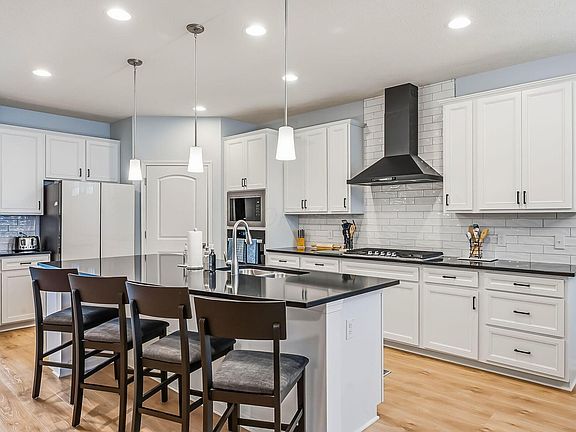 5th image of 6249 Lawford Ln