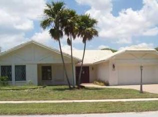 2316 Cranbrook Dr, Boynton Beach, FL 33436