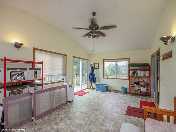 5th image of 9039 Nevada St