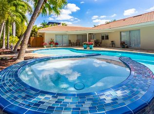 655 Fountainhead Way, Naples, FL 34103