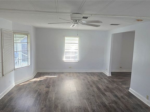 2nd image of 612 Pine Grove Ct