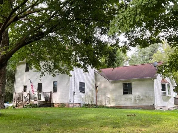 6660 N Bunn Rd, Jonesville, MI 49250