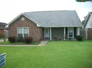 17716 Sugar Mill Ave, Baton Rouge, LA 70817