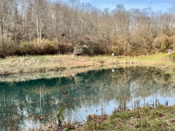 16749 Mush Run Rd, Athens, OH 45701