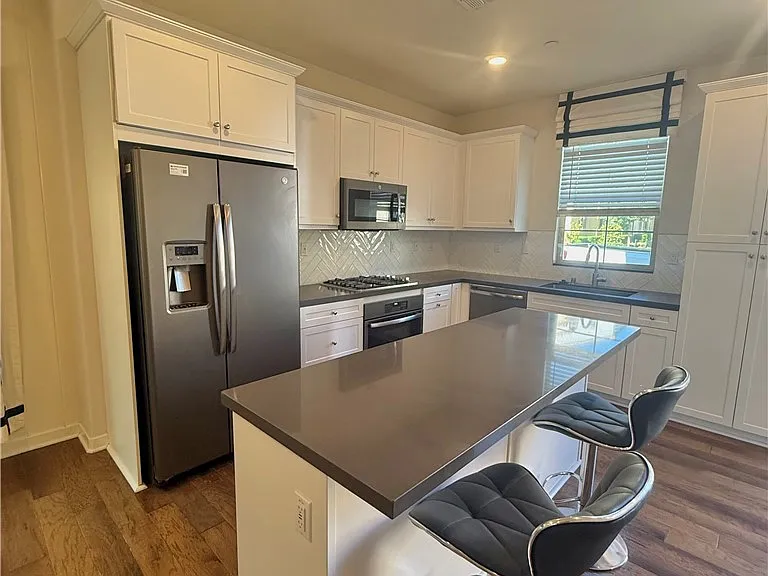 2283 Apple Ct — Photo 8