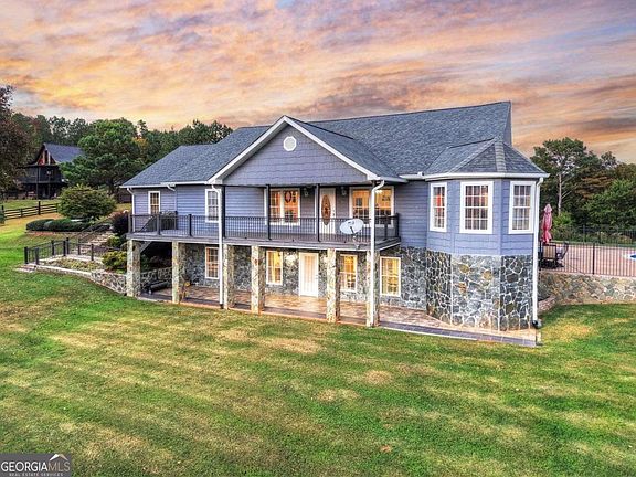 2nd image of 334 Belaire Dr #1