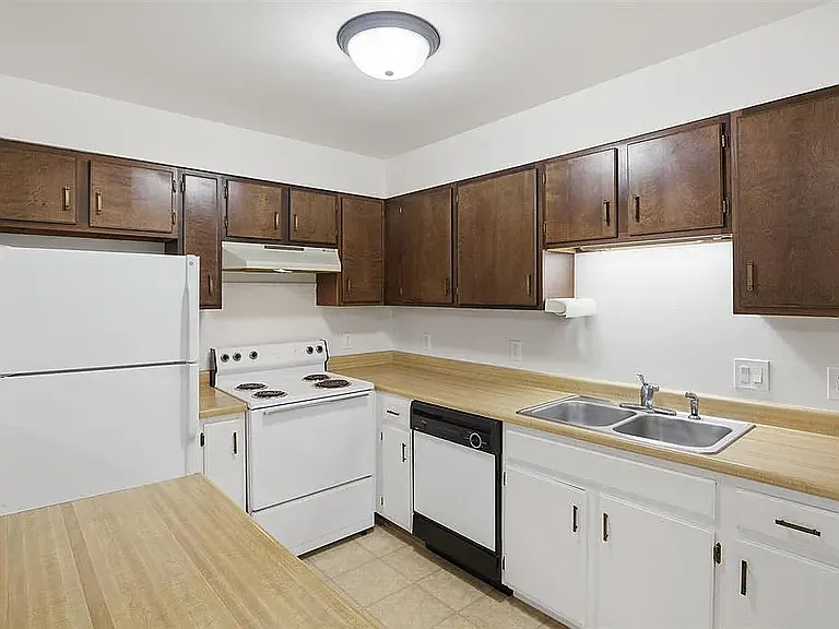 1206 Avenida Del Sol #313 — Photo 4