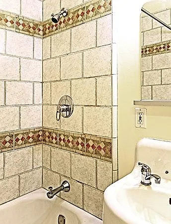 Studio, 483 sqft, $1,700 — Photo 4