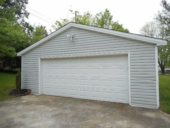 4th image of 264 Gainesville Dr