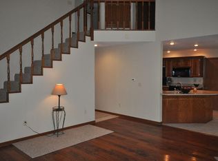 1929 W Meadowlark Ln, Aurora, MO 65605