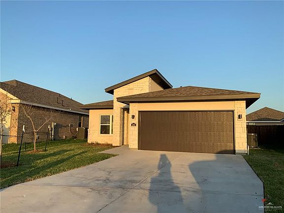 2nd image of 1303 Sonador Dr