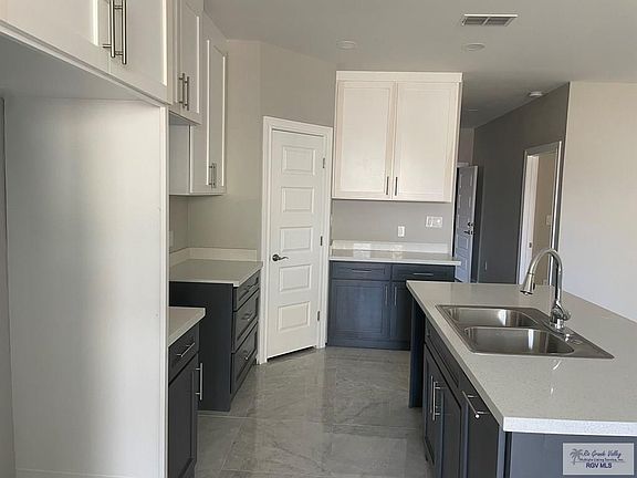 3rd image of 8645 Verbena Ln