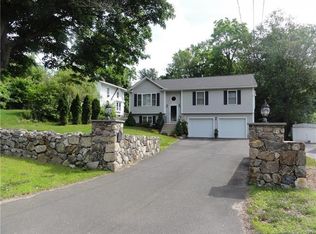 493 Piedmont St, Waterbury, CT 06706