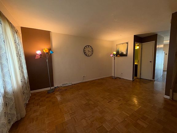 3rd image of 351 E 91st St #A