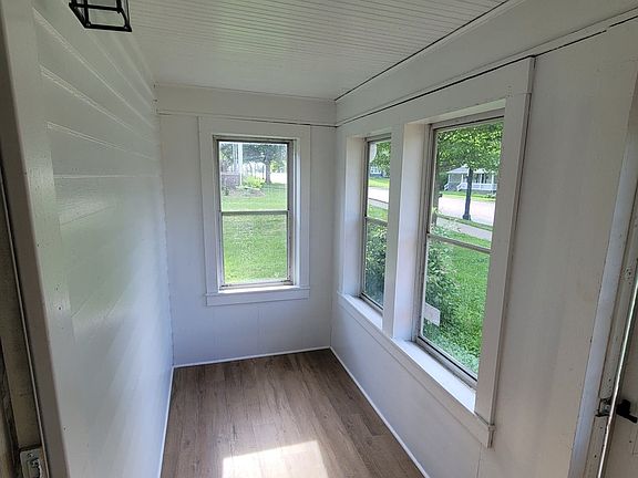 4th image of 206 W Mississippi Ave