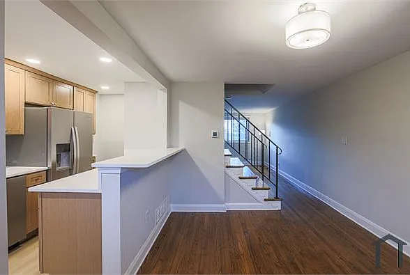 1302 Kenton Rd — Photo 5