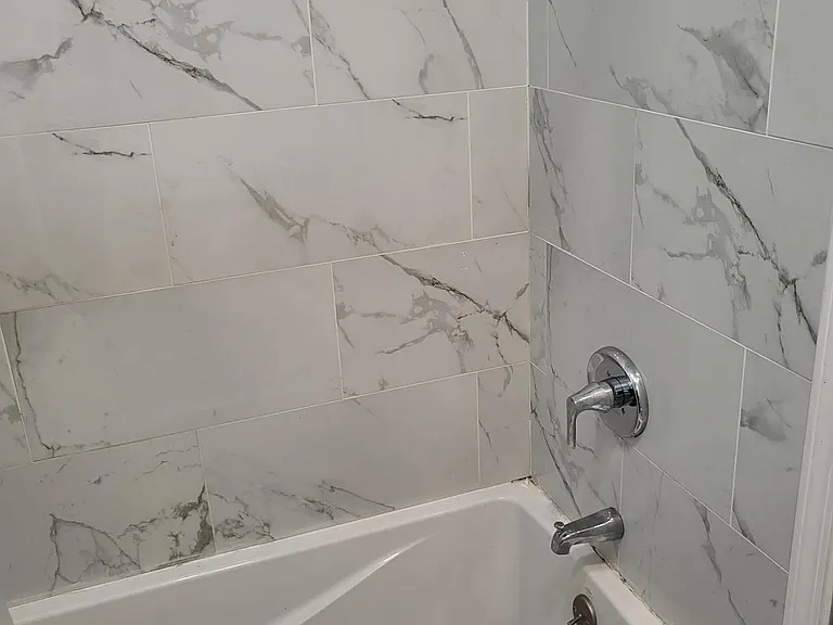 3623 W Grenshaw St #1 — Photo 8