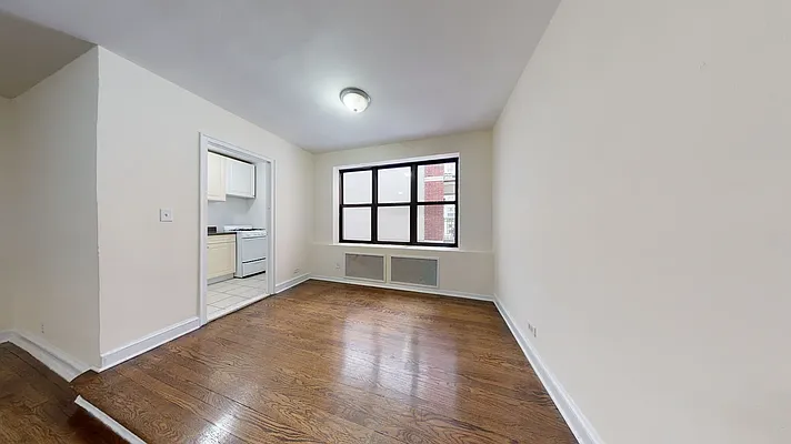 Rented by Bond New York | media 3