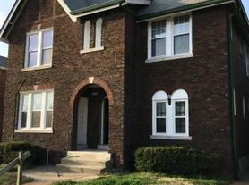 3957 Fairview Ave, Saint Louis, MO