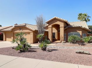 426 E South Fork Dr, Phoenix, AZ 85048