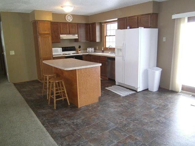 1st image of 803 Parkview St