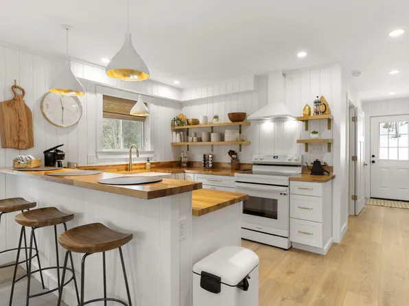 367 Vernon Street, Bethel, ME 04217
