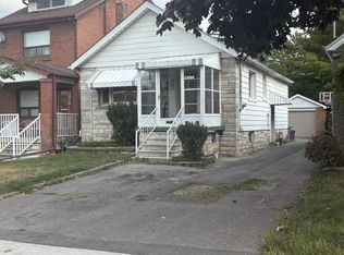 627 McRoberts Ave, Toronto, ON M6E 4R5