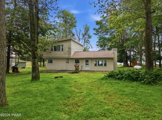 1256 Pocono Dr, Gouldsboro, PA 18424