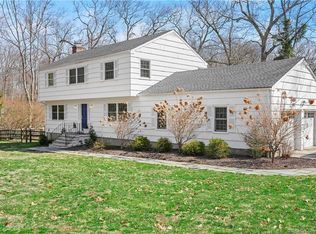 6 Betsys Ln, New Canaan, CT 06840