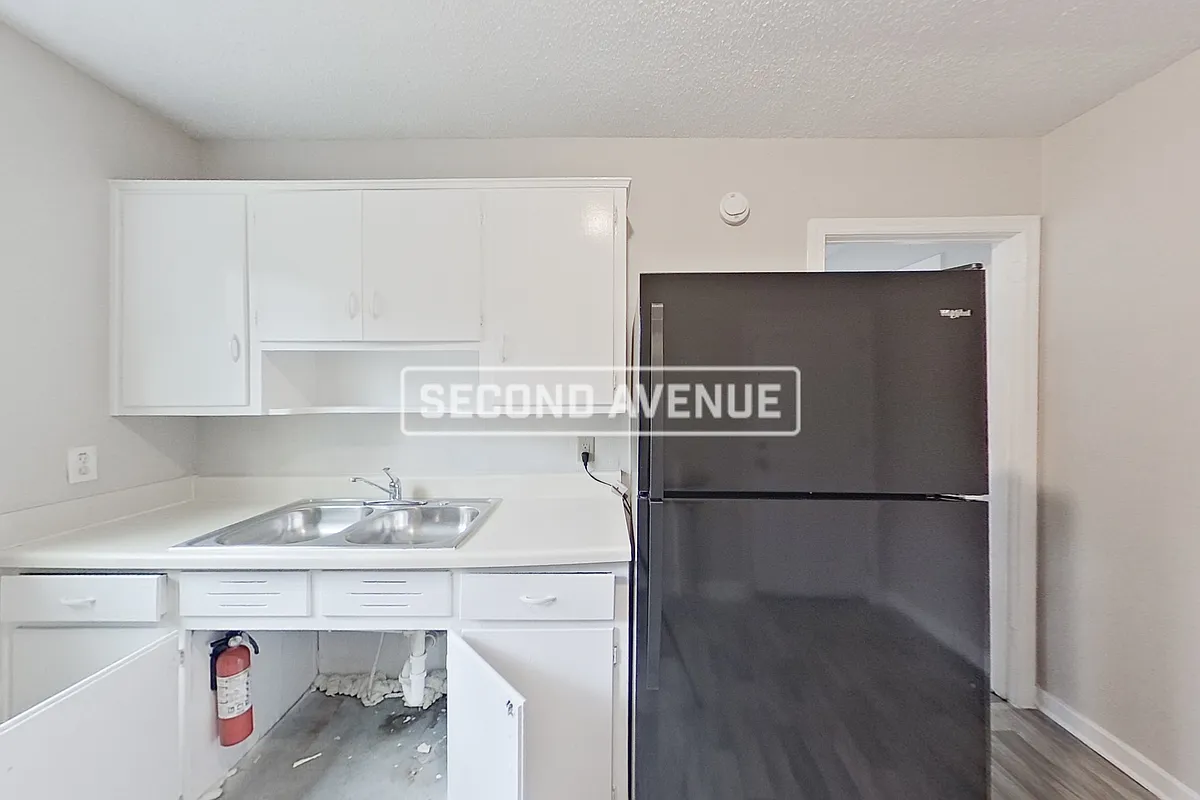 Building Photo - 7825 Rugby Ct