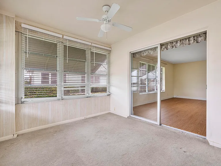 212 High Point Ter W #A — Photo 9