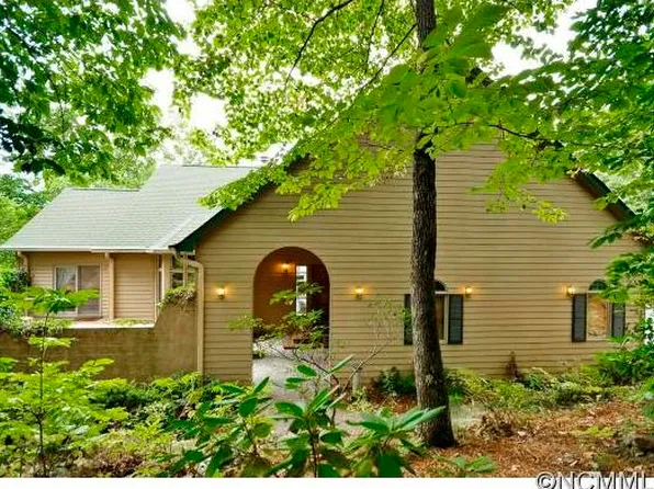 495 Webb Cove Rd, Asheville, NC 28804