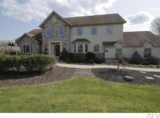 7030 Windy Ct, Orefield, PA 18069