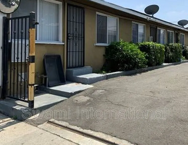 4542 W Imperial Hwy #C — Photo 22