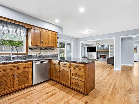 2nd image of 6076 Angel Ln