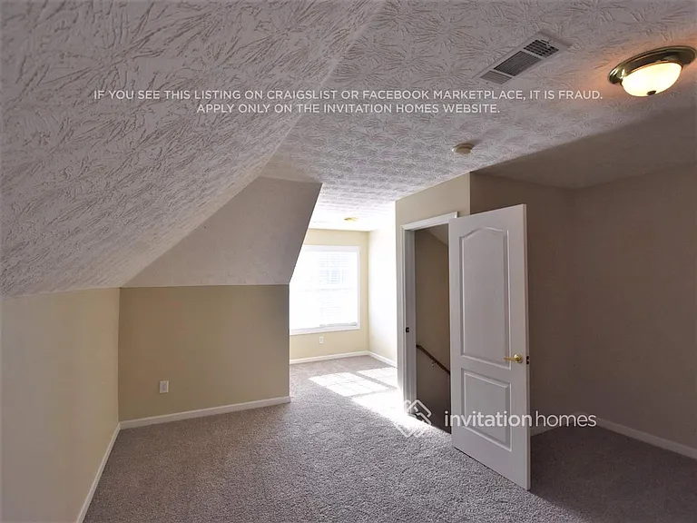 312 Glouchester Dr — Photo 12