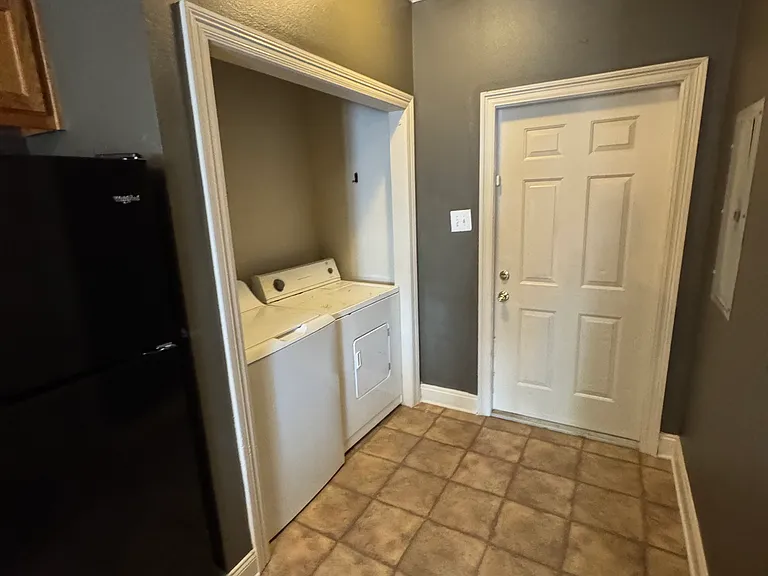 1820 Jade Ave — Photo 13