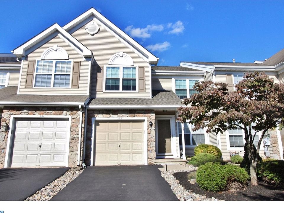 1st image of 322 Monterey Pl