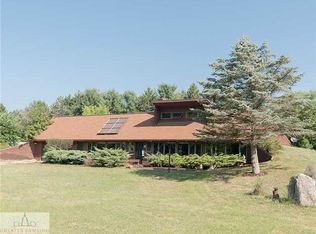 1139 Arch Rd, Eaton Rapids, MI 48827