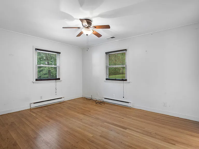 2115 Cedarhurst Dr — Photo 15