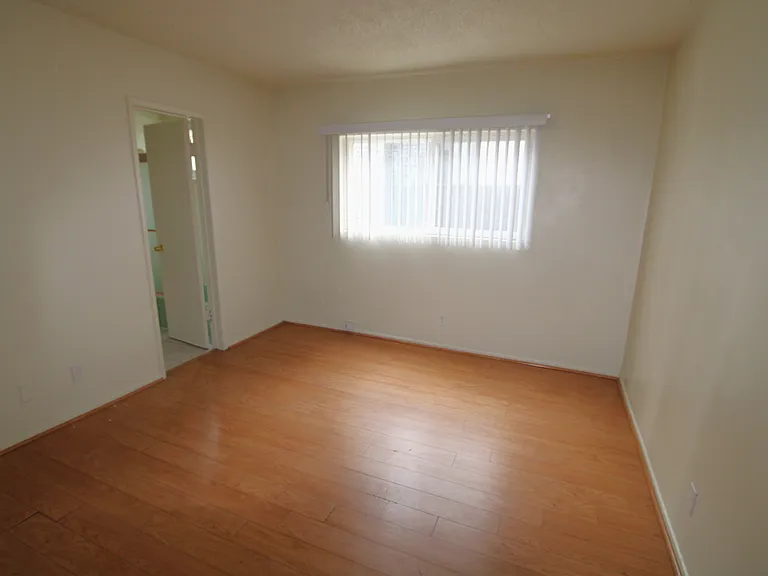 614 W Dryden St #6 — Photo 6