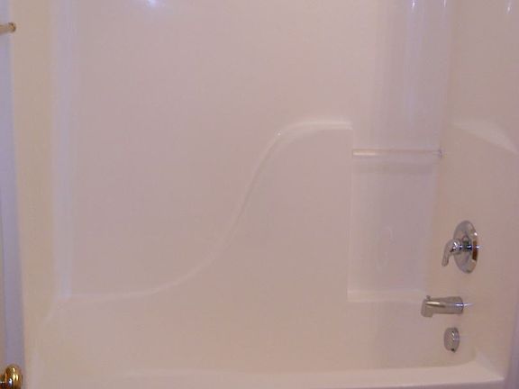 5th image of 997 N Market St APT 103