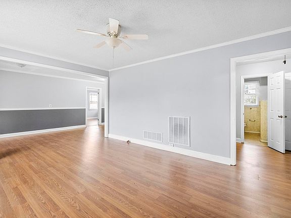4th image of 119 Sutton Dr